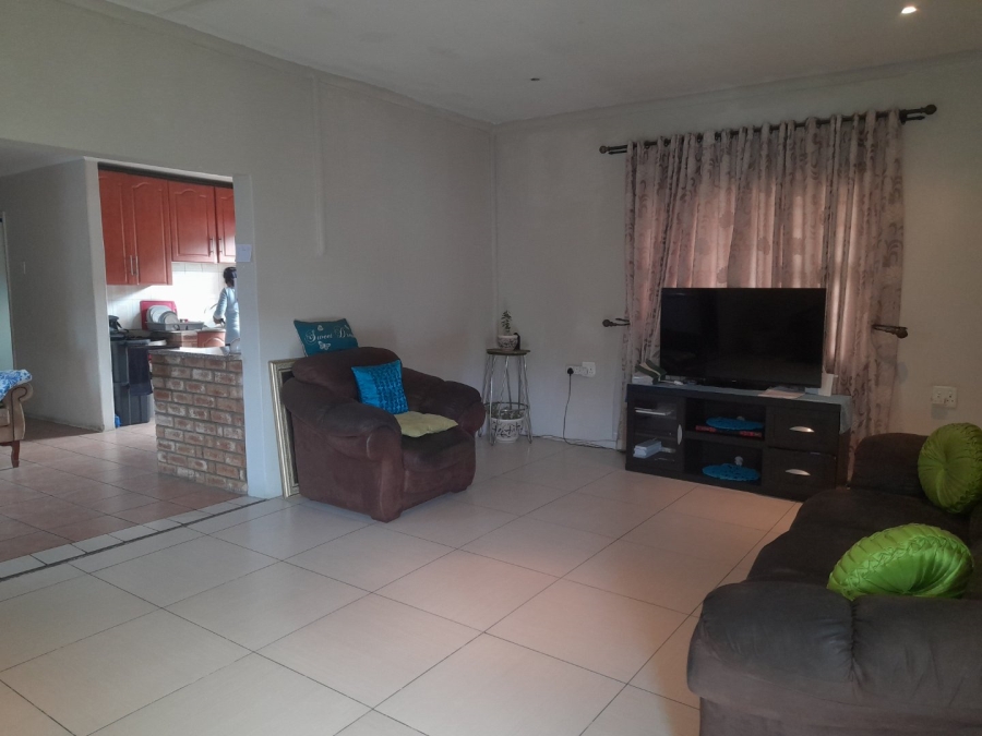 4 Bedroom Property for Sale in Bonela KwaZulu-Natal
