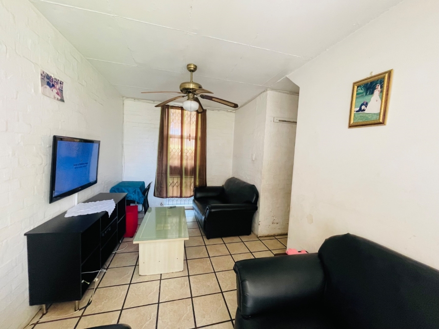 To Let 2 Bedroom Property for Rent in Umbilo KwaZulu-Natal