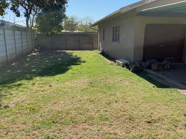 To Let Commercial Property for Rent in Avoca KwaZulu-Natal