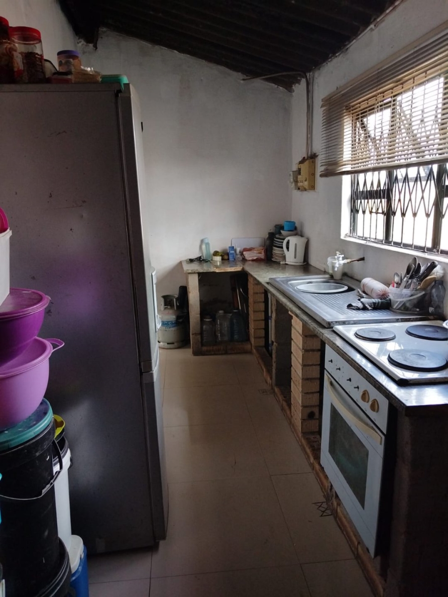 4 Bedroom Property for Sale in Kwandengezi KwaZulu-Natal