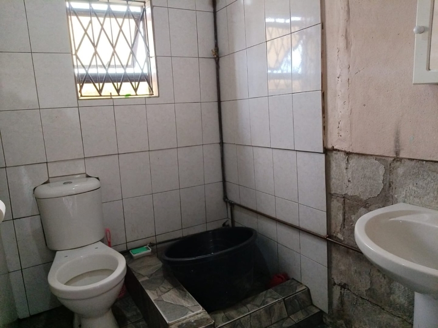 4 Bedroom Property for Sale in Kwandengezi KwaZulu-Natal