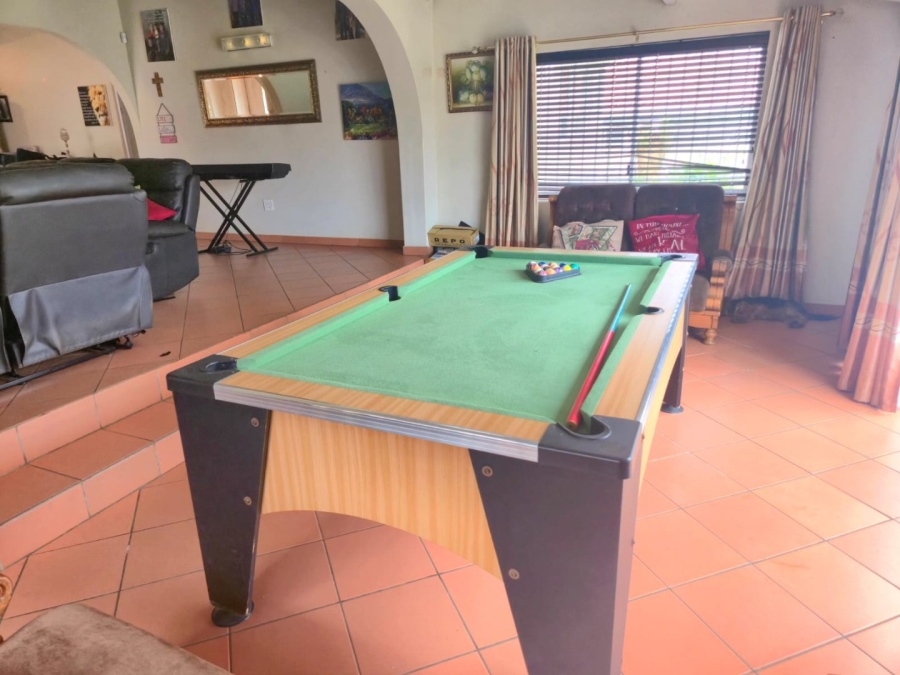 4 Bedroom Property for Sale in Mount Vernon KwaZulu-Natal