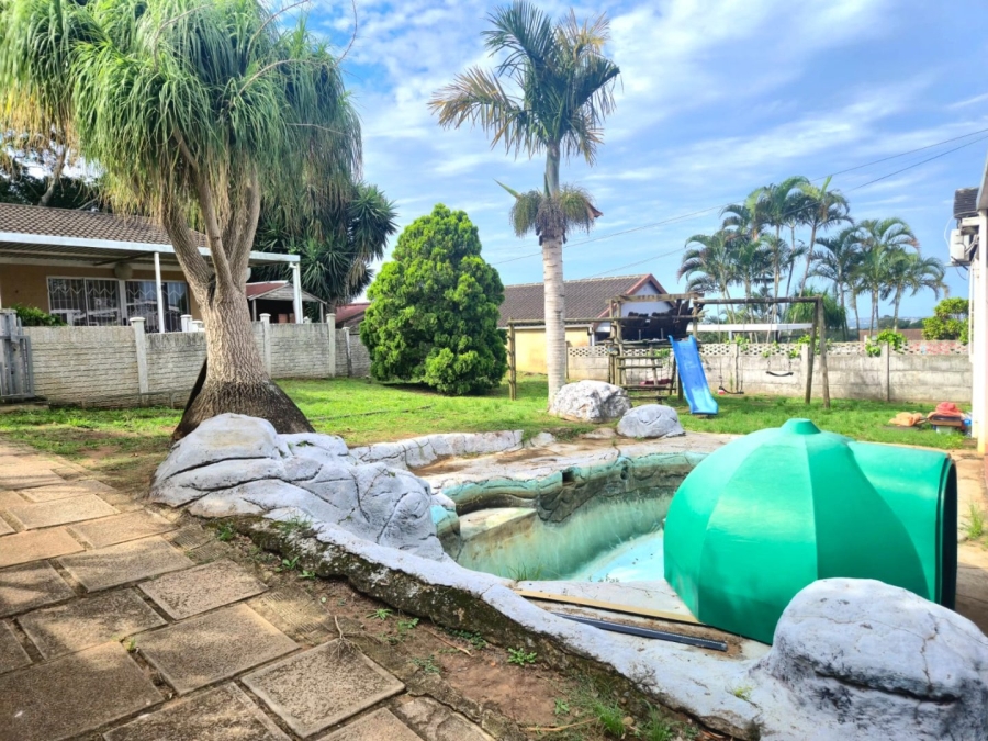 4 Bedroom Property for Sale in Mount Vernon KwaZulu-Natal