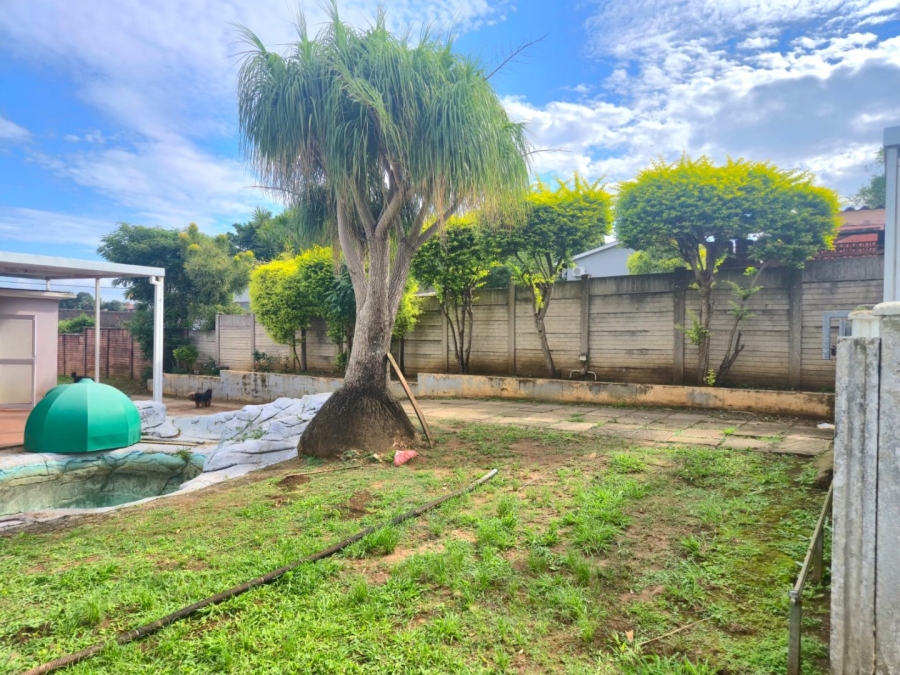 4 Bedroom Property for Sale in Mount Vernon KwaZulu-Natal