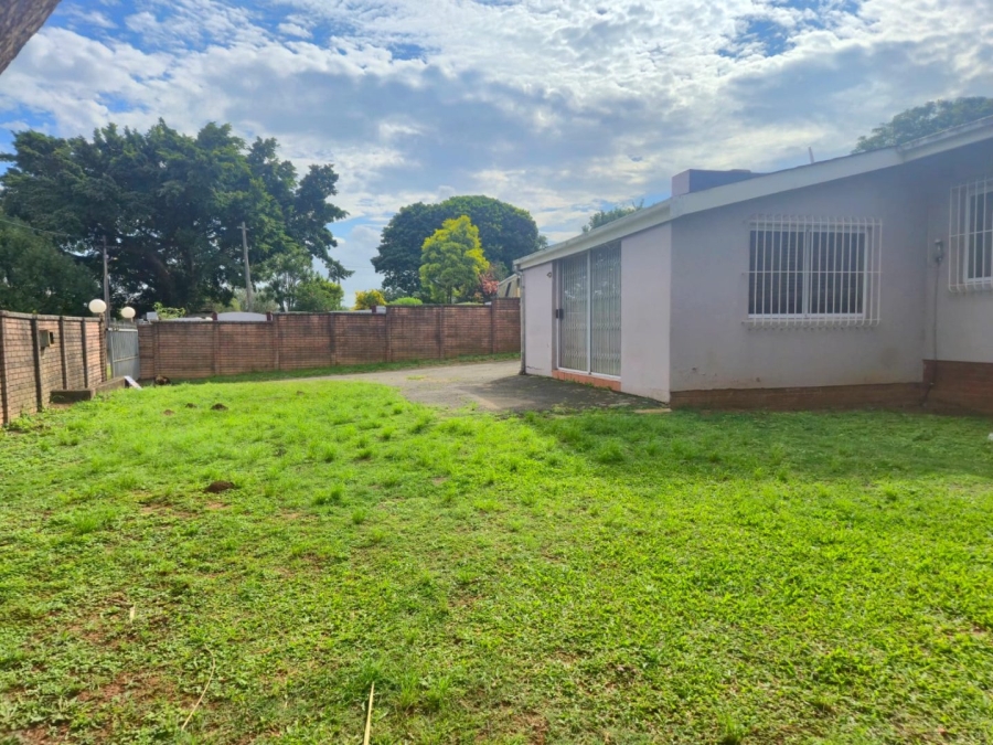4 Bedroom Property for Sale in Mount Vernon KwaZulu-Natal
