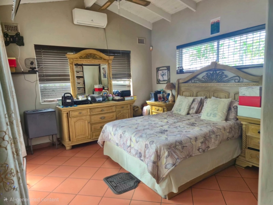 4 Bedroom Property for Sale in Mount Vernon KwaZulu-Natal