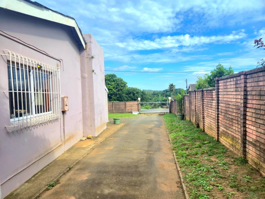 4 Bedroom Property for Sale in Mount Vernon KwaZulu-Natal