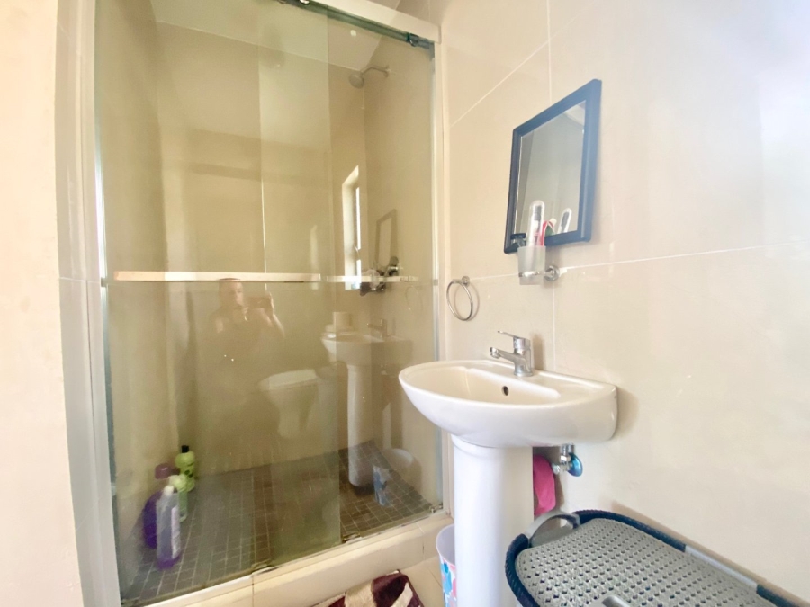 To Let 2 Bedroom Property for Rent in Mount Moreland KwaZulu-Natal