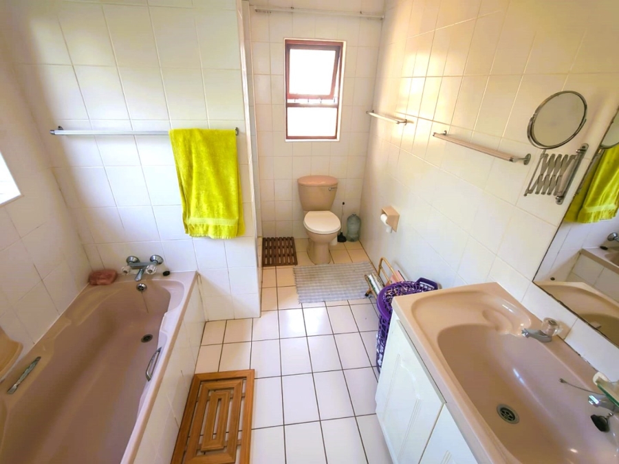 3 Bedroom Property for Sale in Umzumbe KwaZulu-Natal