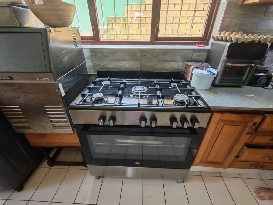 3 Bedroom Property for Sale in Umzumbe KwaZulu-Natal