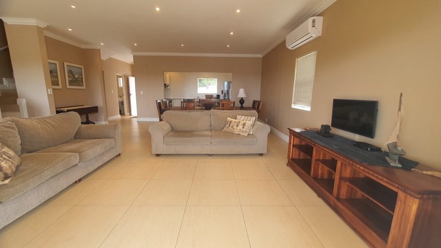 4 Bedroom Property for Sale in North Sand Bluff KwaZulu-Natal