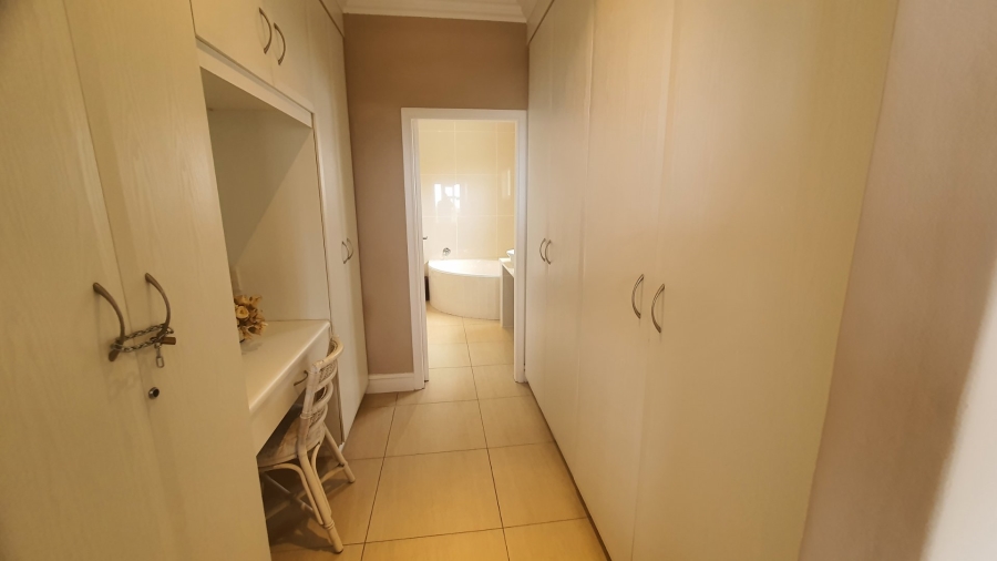 4 Bedroom Property for Sale in North Sand Bluff KwaZulu-Natal