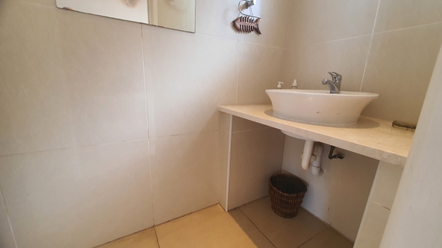 4 Bedroom Property for Sale in North Sand Bluff KwaZulu-Natal