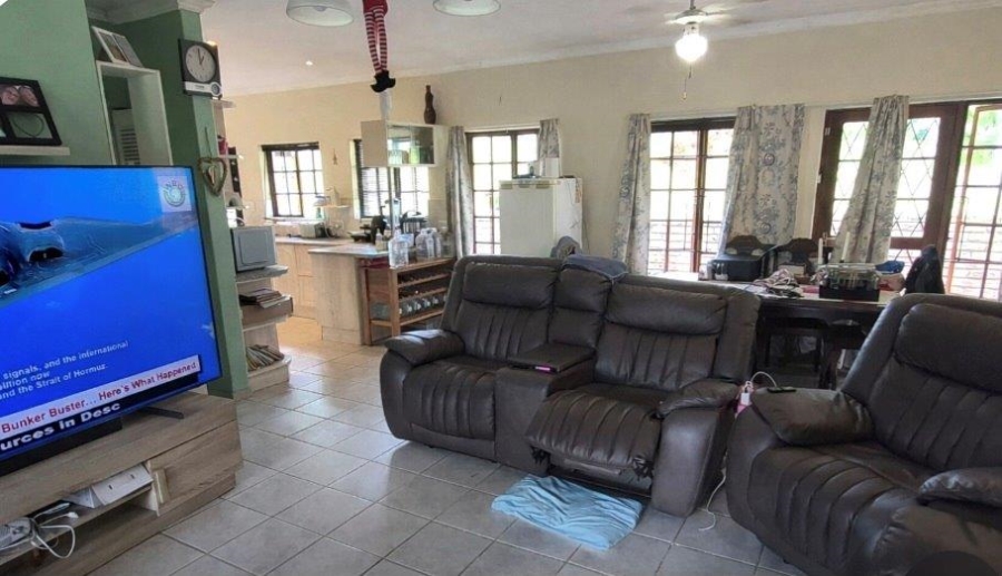 3 Bedroom Property for Sale in Southport KwaZulu-Natal