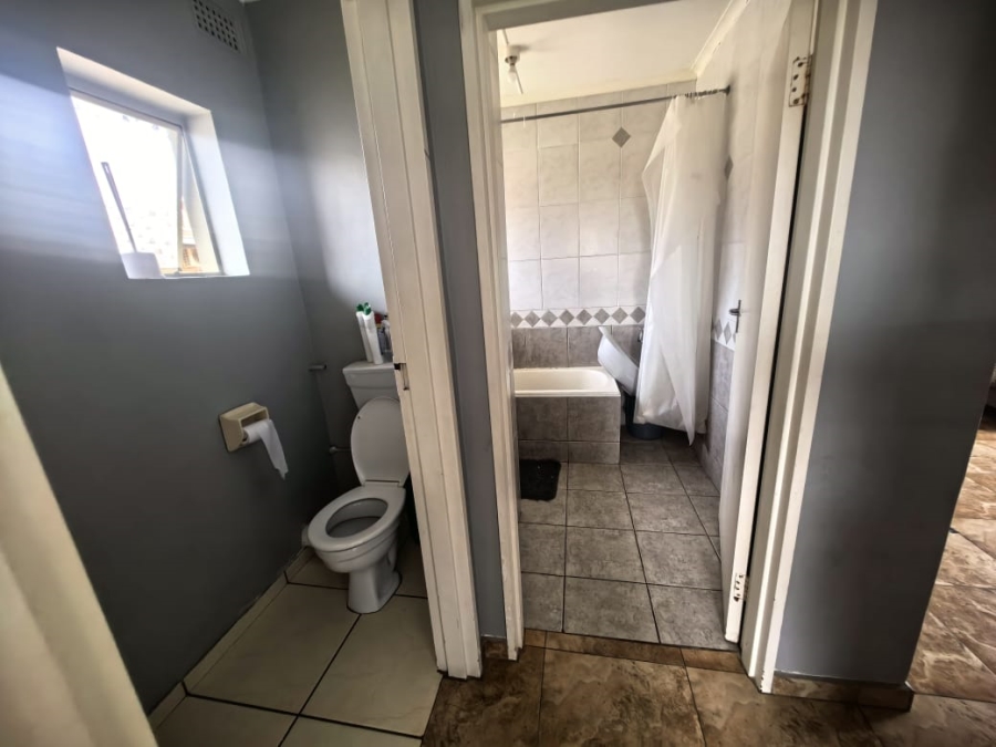 2 Bedroom Property for Sale in Windermere KwaZulu-Natal