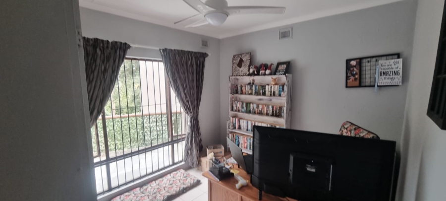 3 Bedroom Property for Sale in Uvongo KwaZulu-Natal