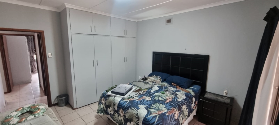 3 Bedroom Property for Sale in Uvongo KwaZulu-Natal