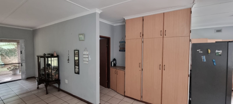 3 Bedroom Property for Sale in Uvongo KwaZulu-Natal