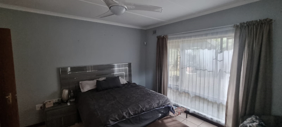 3 Bedroom Property for Sale in Uvongo KwaZulu-Natal