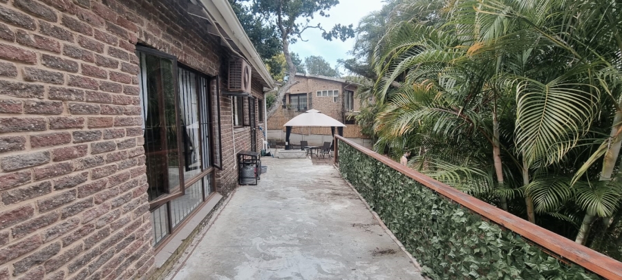 3 Bedroom Property for Sale in Uvongo KwaZulu-Natal