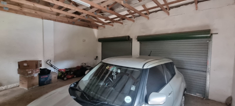3 Bedroom Property for Sale in Uvongo KwaZulu-Natal