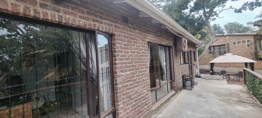 3 Bedroom Property for Sale in Uvongo KwaZulu-Natal
