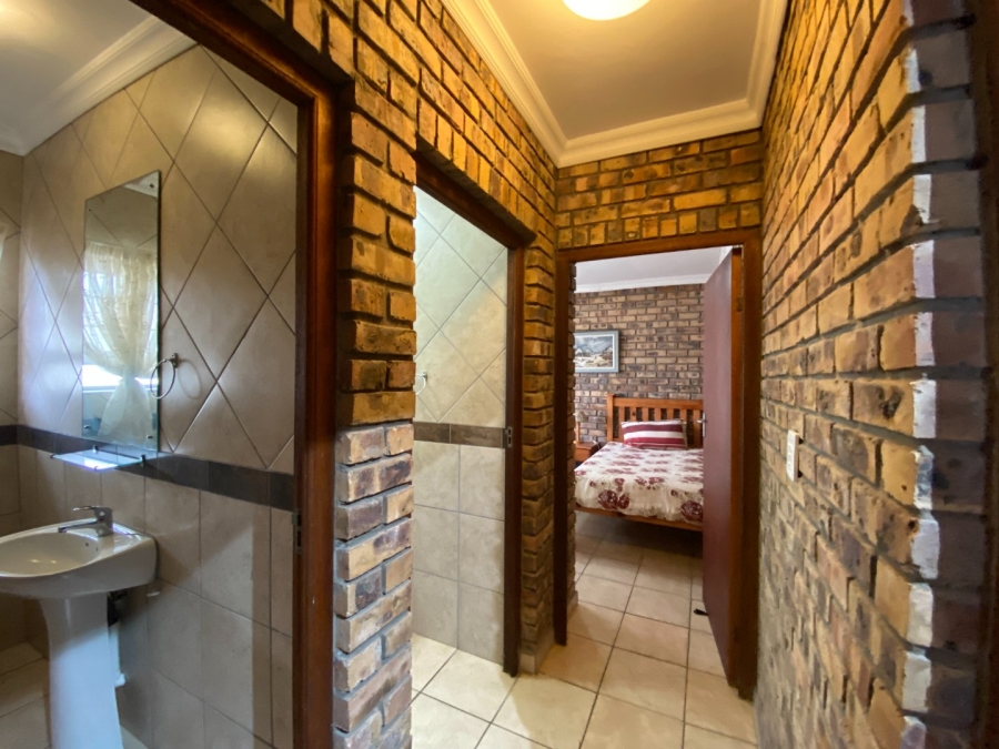 10 Bedroom Property for Sale in Manaba Beach KwaZulu-Natal