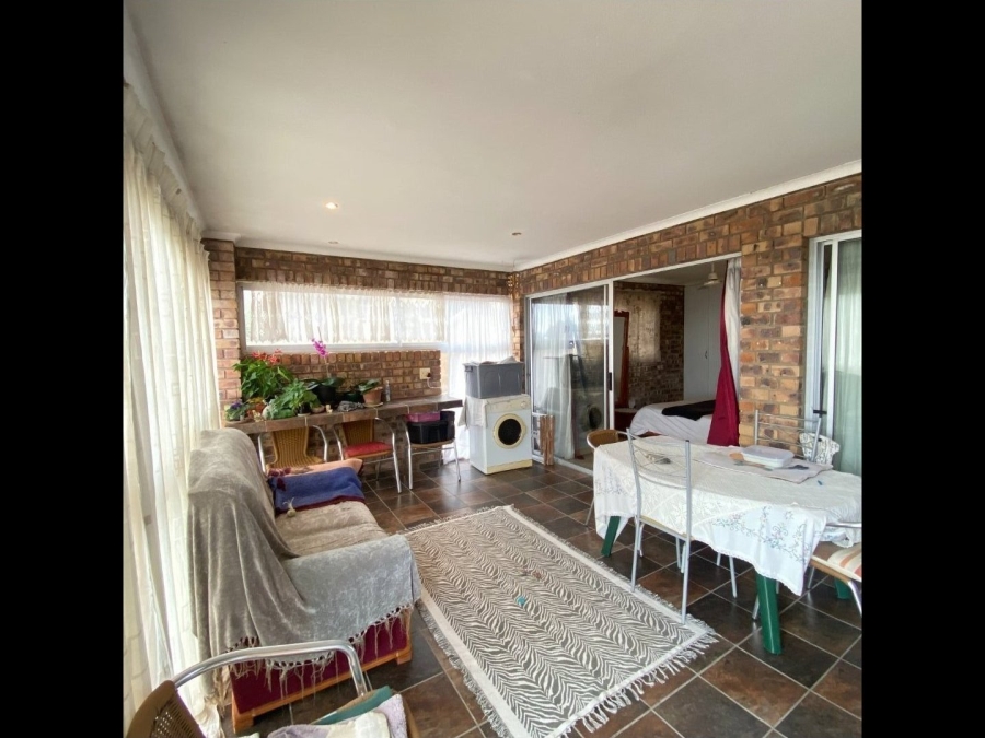 10 Bedroom Property for Sale in Manaba Beach KwaZulu-Natal