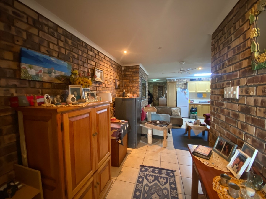 10 Bedroom Property for Sale in Manaba Beach KwaZulu-Natal
