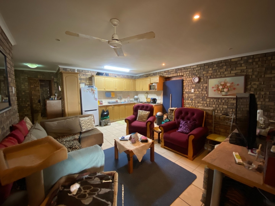 10 Bedroom Property for Sale in Manaba Beach KwaZulu-Natal