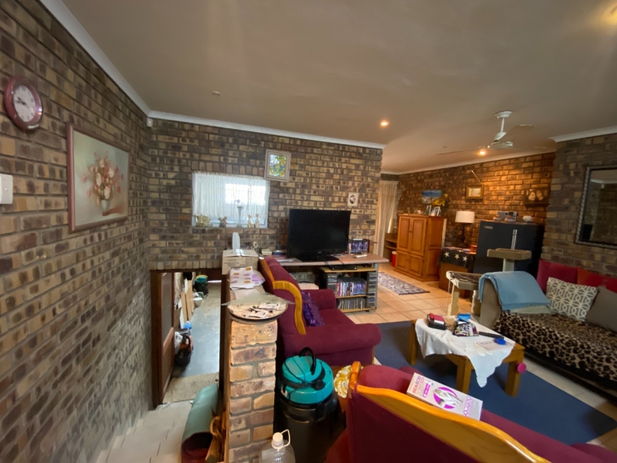 10 Bedroom Property for Sale in Manaba Beach KwaZulu-Natal