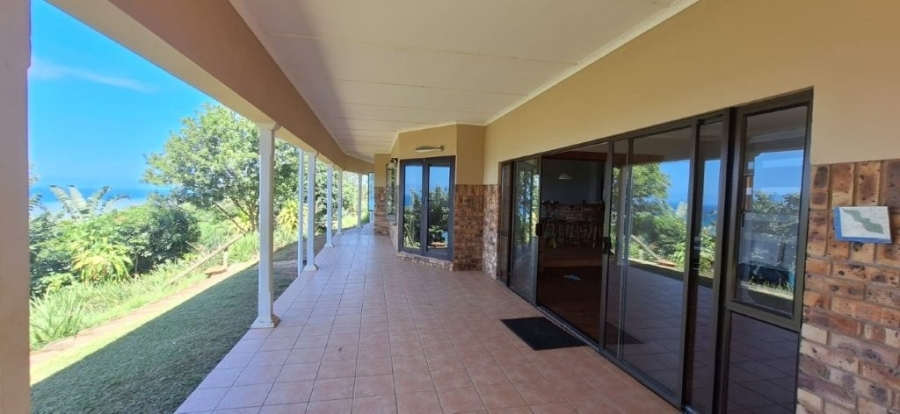 4 Bedroom Property for Sale in Umtentweni KwaZulu-Natal