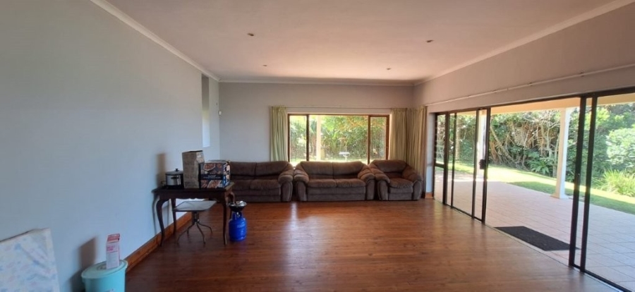 4 Bedroom Property for Sale in Umtentweni KwaZulu-Natal