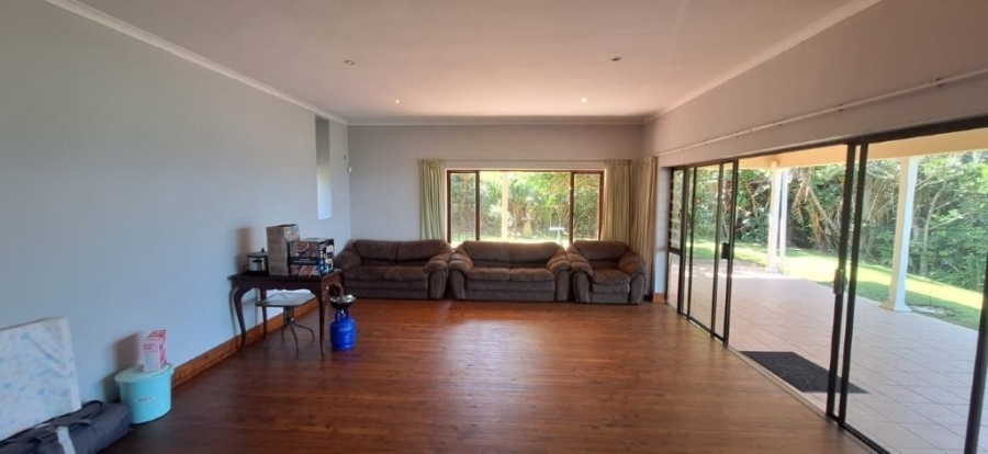 4 Bedroom Property for Sale in Umtentweni KwaZulu-Natal