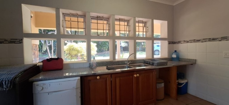 4 Bedroom Property for Sale in Umtentweni KwaZulu-Natal