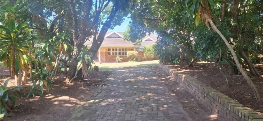 4 Bedroom Property for Sale in Umtentweni KwaZulu-Natal