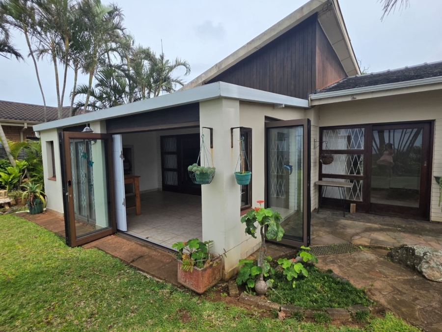 4 Bedroom Property for Sale in St Michaels On Sea KwaZulu-Natal
