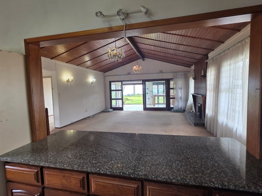4 Bedroom Property for Sale in St Michaels On Sea KwaZulu-Natal