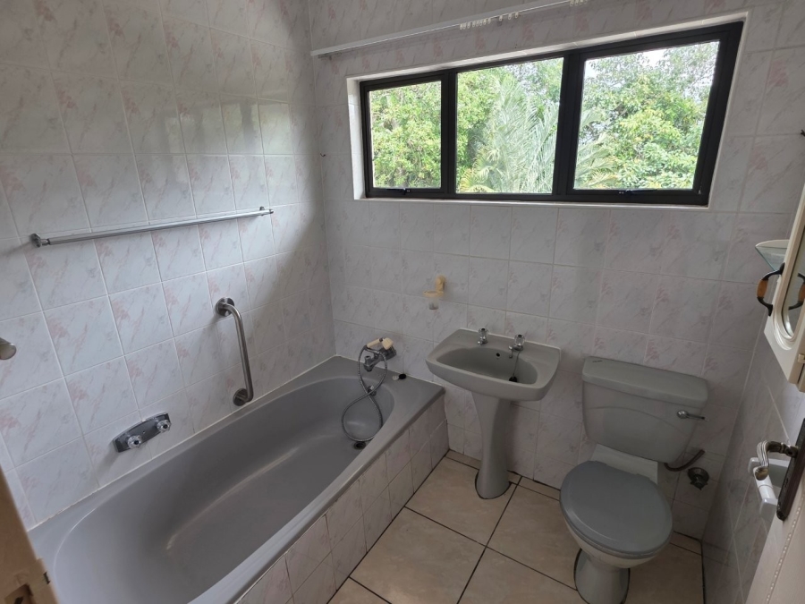 4 Bedroom Property for Sale in St Michaels On Sea KwaZulu-Natal