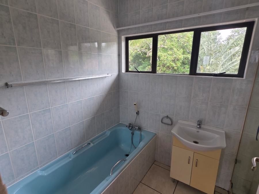 4 Bedroom Property for Sale in St Michaels On Sea KwaZulu-Natal