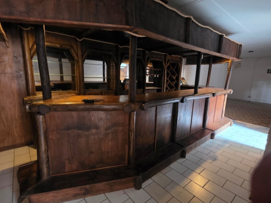 4 Bedroom Property for Sale in St Michaels On Sea KwaZulu-Natal