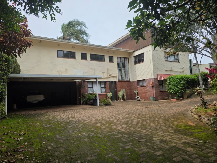 4 Bedroom Property for Sale in St Michaels On Sea KwaZulu-Natal