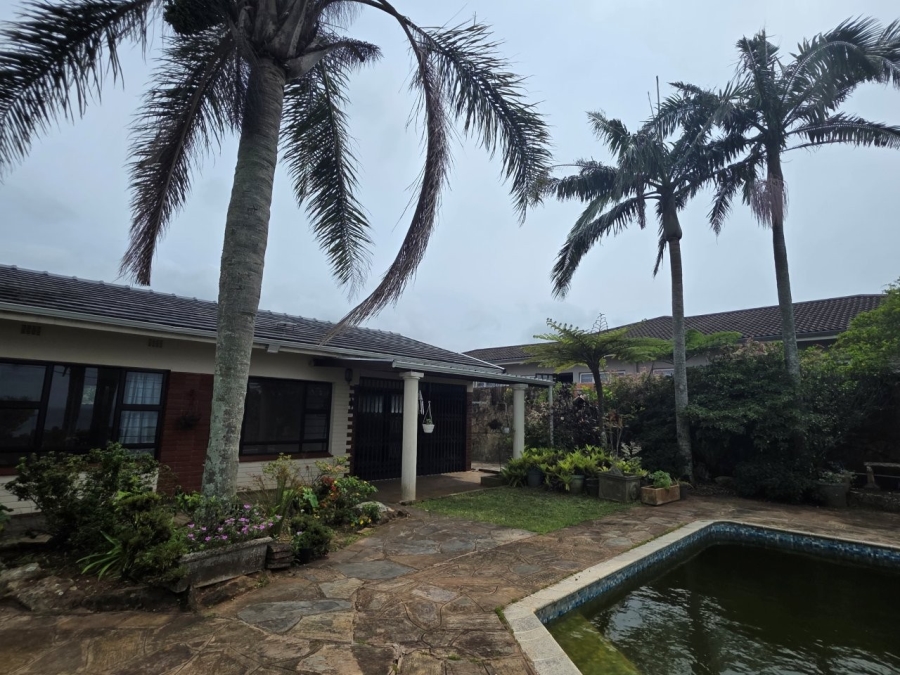 4 Bedroom Property for Sale in St Michaels On Sea KwaZulu-Natal