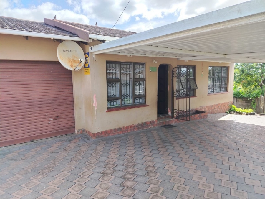 3 Bedroom Property for Sale in Esikhawini KwaZulu-Natal