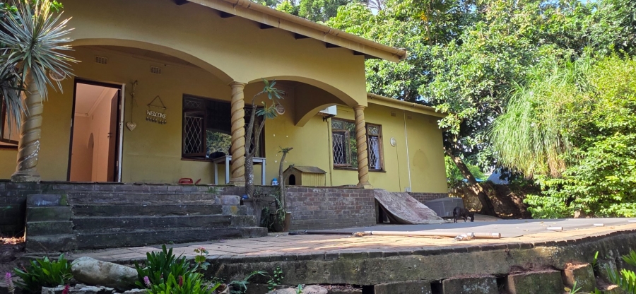 3 Bedroom Property for Sale in Umtentweni KwaZulu-Natal