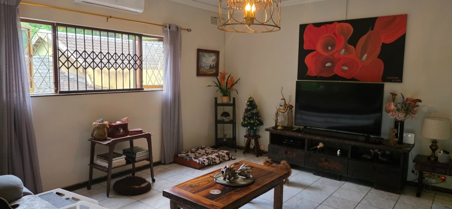 3 Bedroom Property for Sale in Umtentweni KwaZulu-Natal