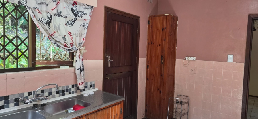 3 Bedroom Property for Sale in Umtentweni KwaZulu-Natal