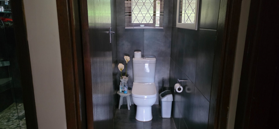 3 Bedroom Property for Sale in Umtentweni KwaZulu-Natal