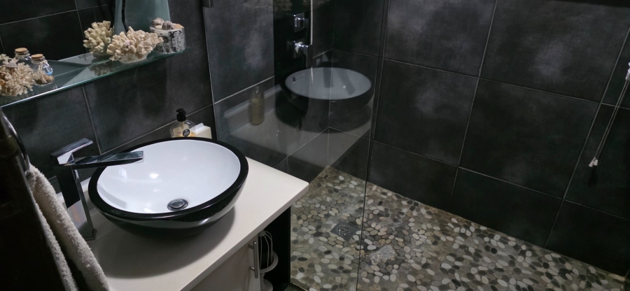 3 Bedroom Property for Sale in Umtentweni KwaZulu-Natal