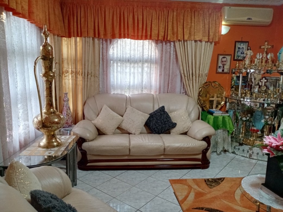3 Bedroom Property for Sale in Raisethorpe KwaZulu-Natal